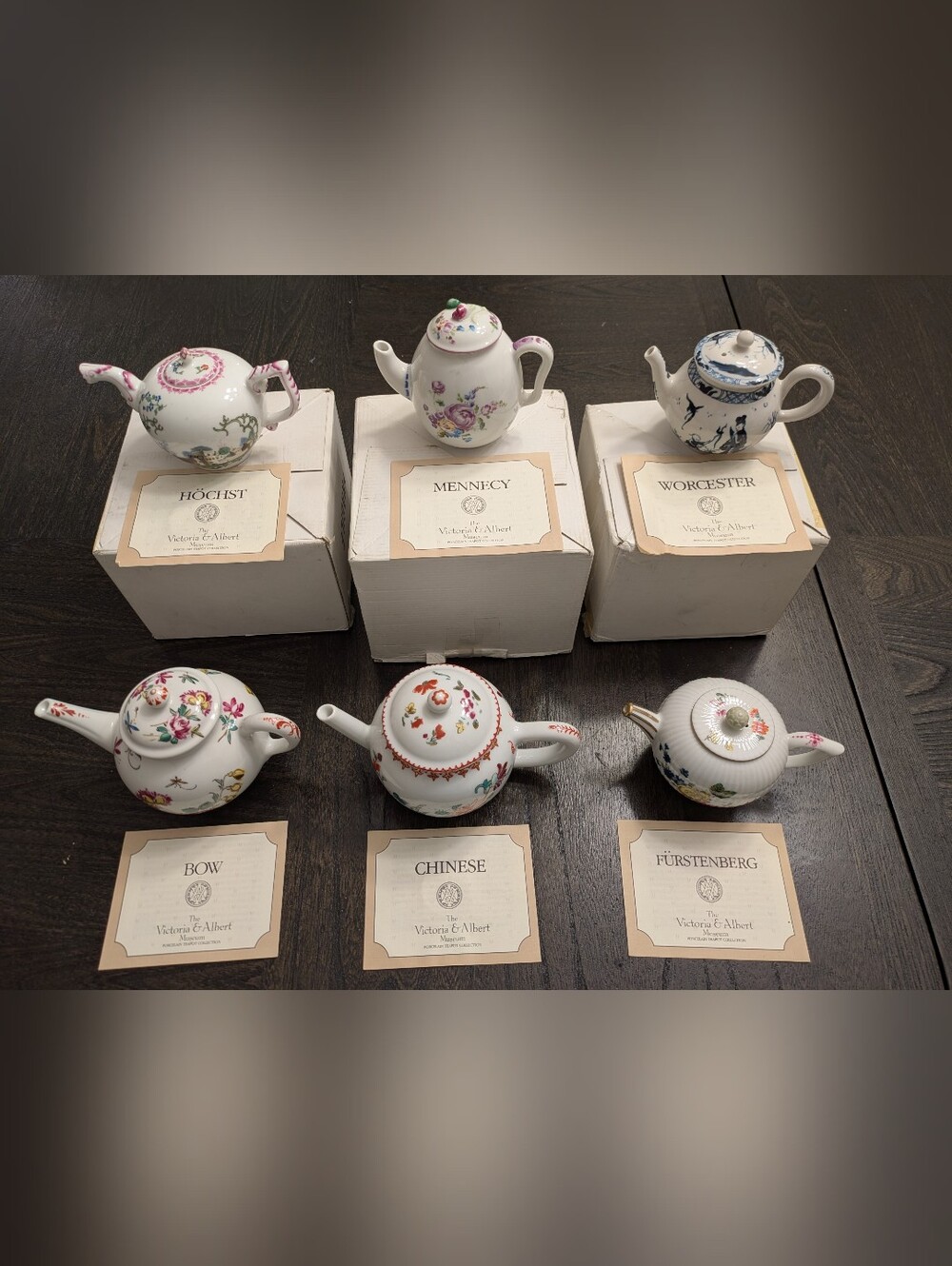 Lot of 6 - Victoria & Albert Museum Porcelain Mini Teapots from Franklin Mint